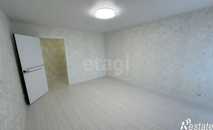 3-комн квартира ул Петина, 6,  д. 6