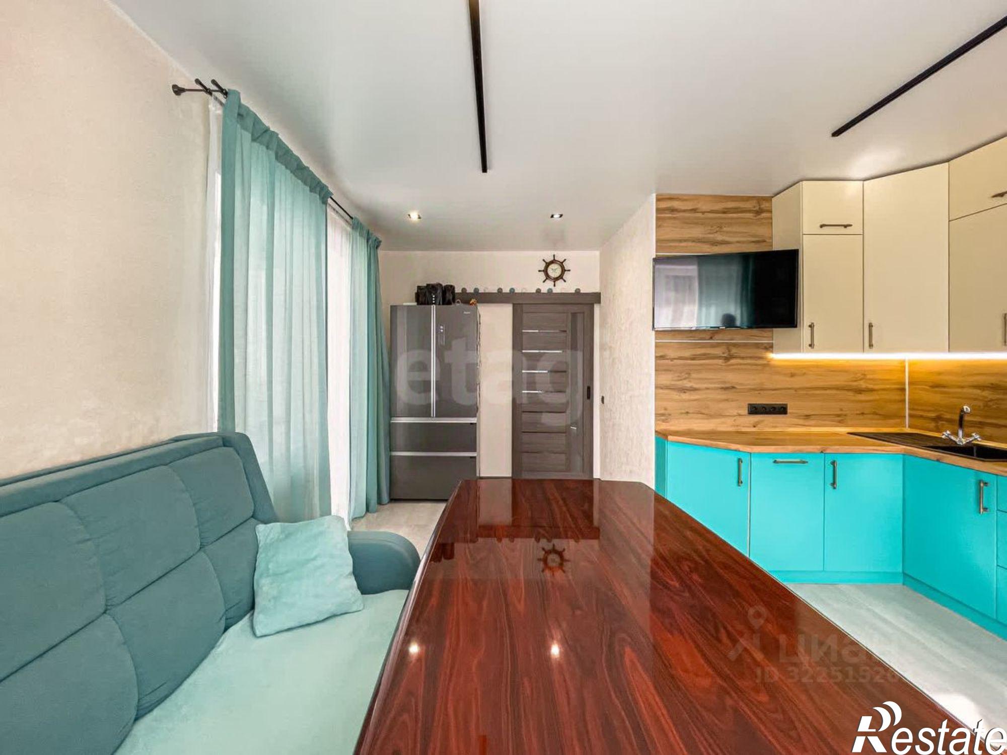 Купить квартиру за 13 200 000 рублей на набережная 6-й Армии, 43А