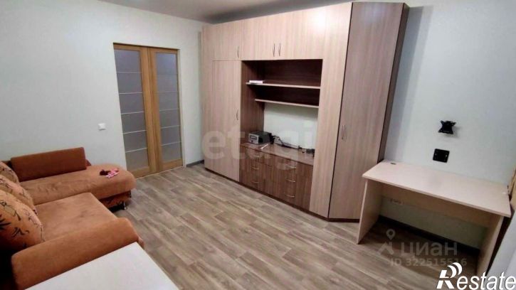 3-комн квартира улица Лаврова, 9А,  д. 9А