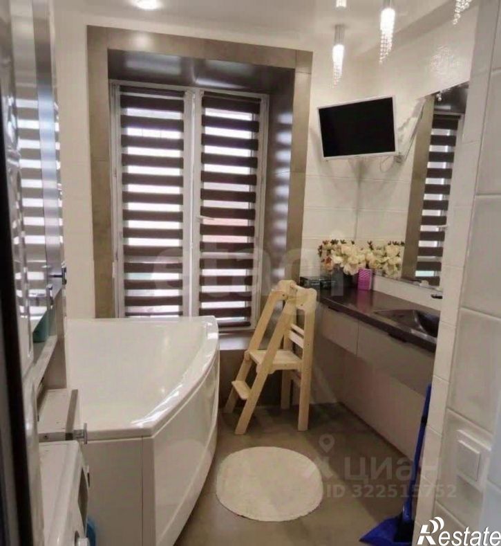 3-комн квартира Возрождения улица, 86А,  д. 86А