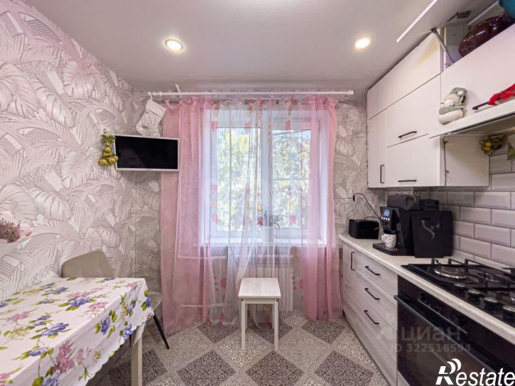 3-комн квартира улица Панкратова, 64,  д. 64