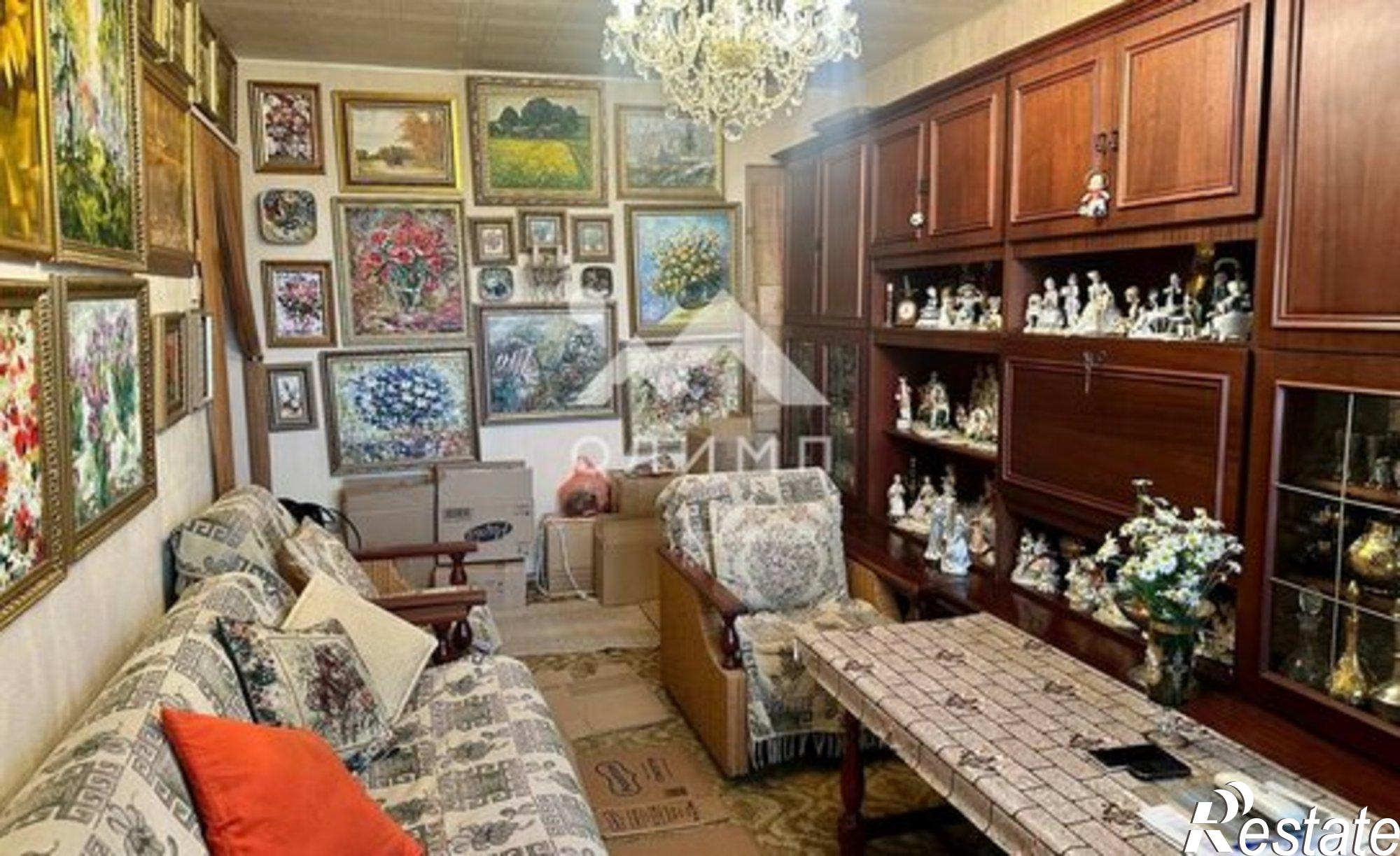 Купить квартиру за 4 000 000 рублей на Тепличный микрорайон, 1