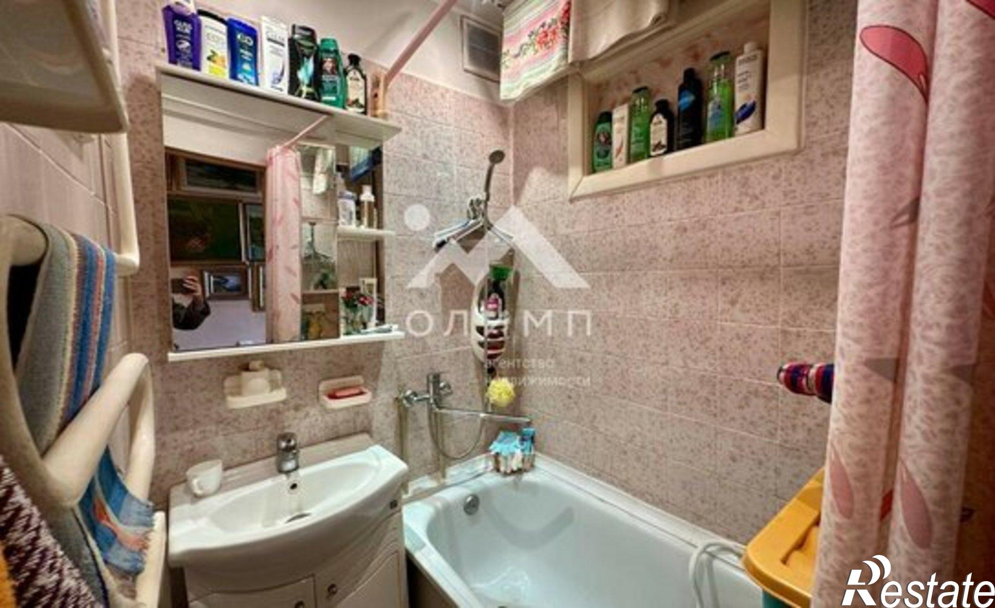 Купить квартиру за 4 000 000 рублей на Тепличный микрорайон, 1