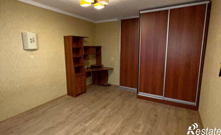 2-комн квартира улица Дзержинского, 17,  д. 17