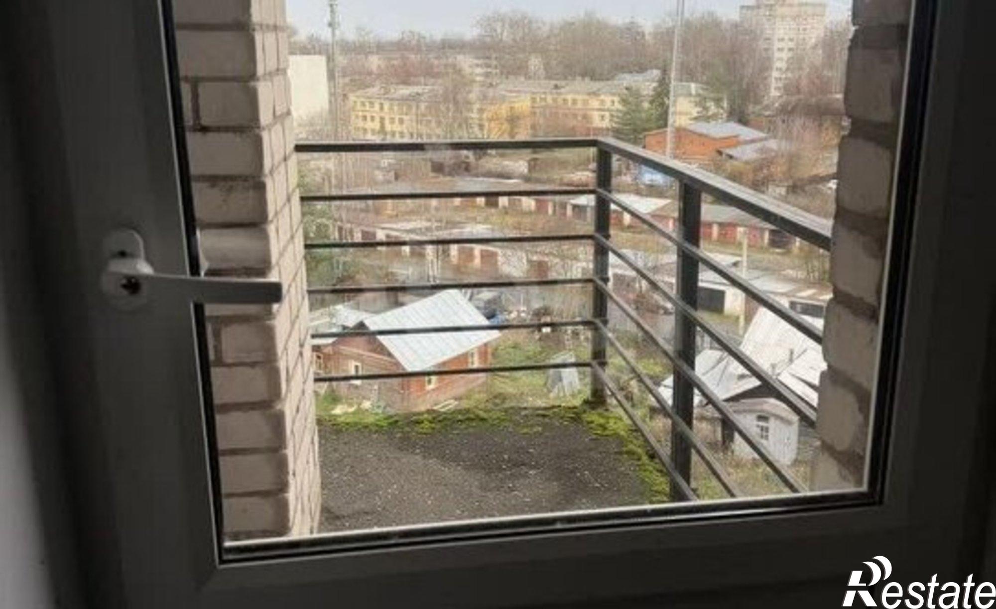 Купить квартиру за 2 300 000 рублей на Паровозный переулок, 34