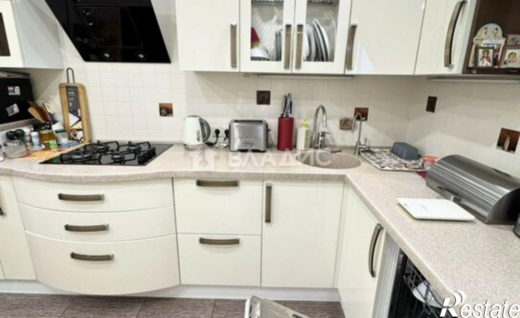 Купить квартиру за 12 990 000 рублей на улица Челюскинцев, 47