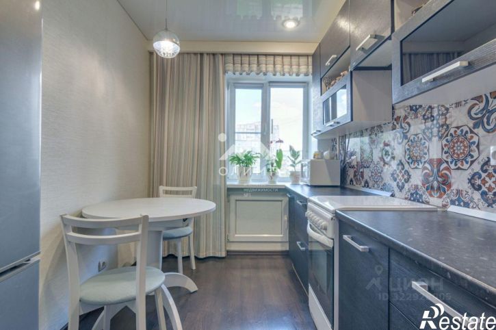 2-комн квартира улица Маршала Конева, 4,  д. 4