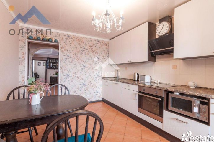 4-комн квартира Вологда, Ленинградская улица, 150