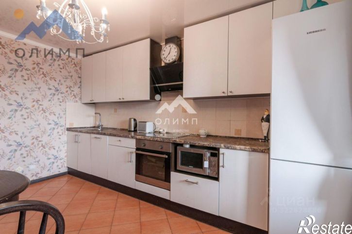 4-комн квартира Вологда, Ленинградская улица, 150