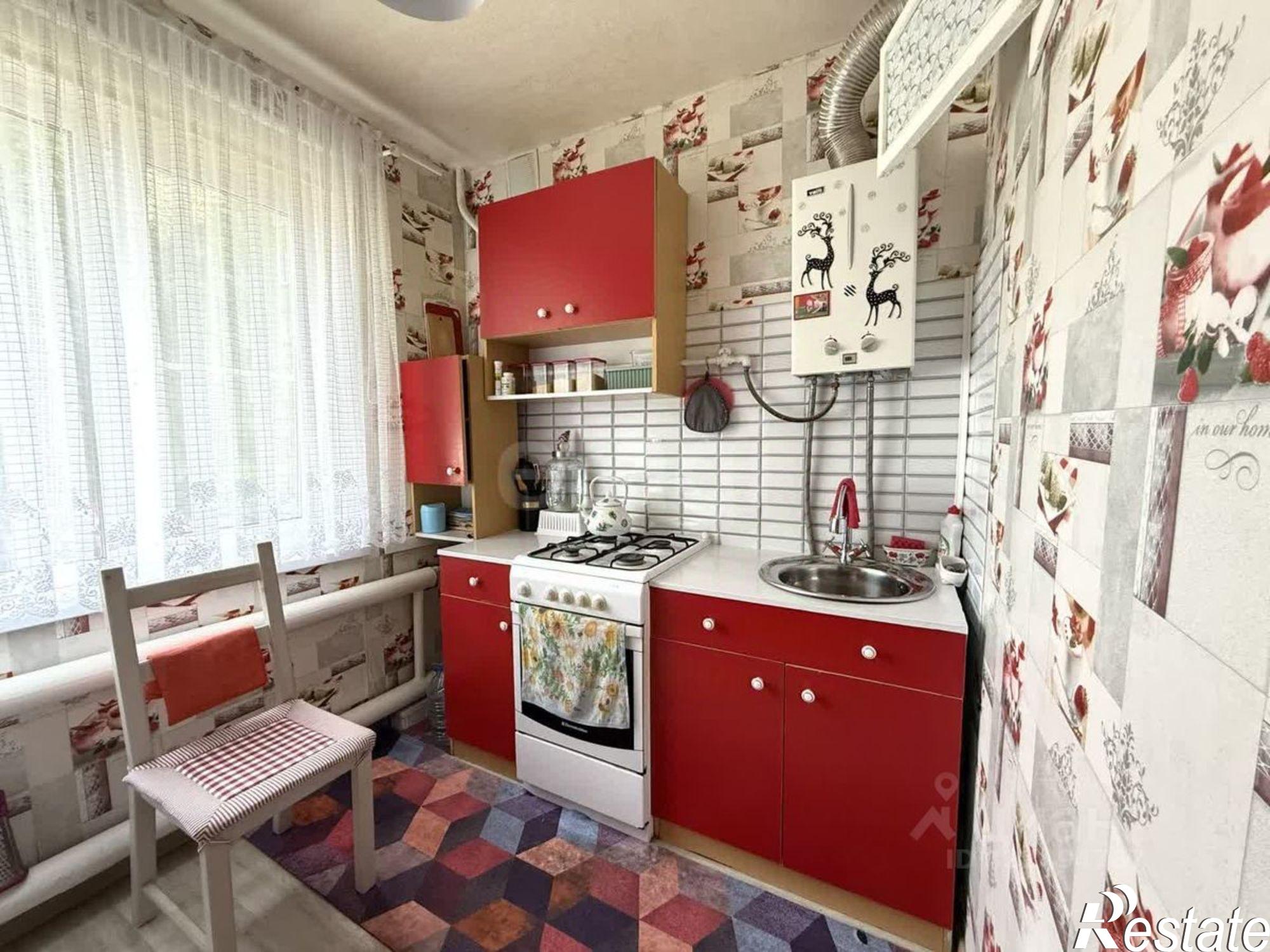 Купить комнату за 800 000 рублей на улица Петина, 17