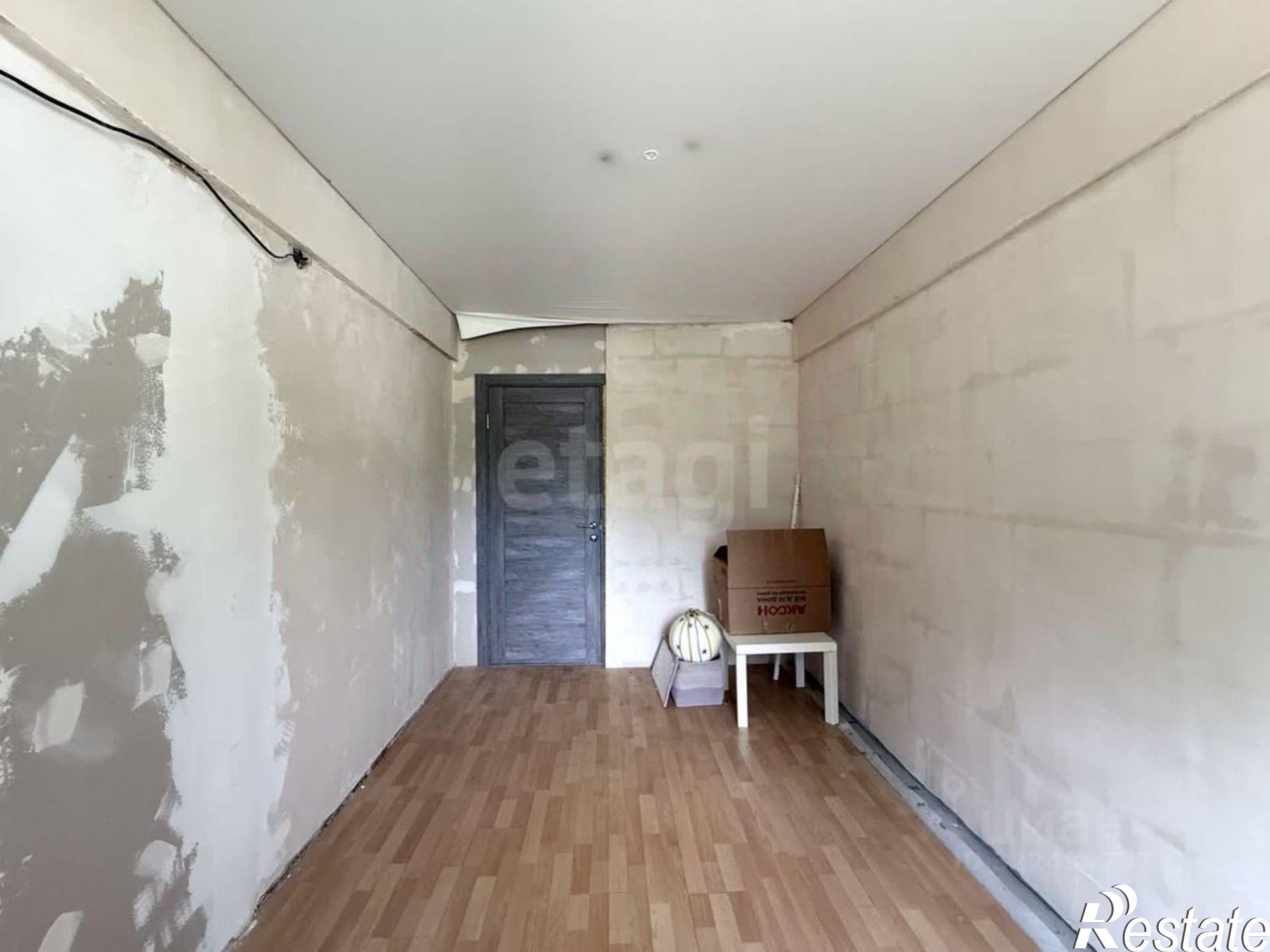 Купить комнату за 800 000 рублей на улица Петина, 17