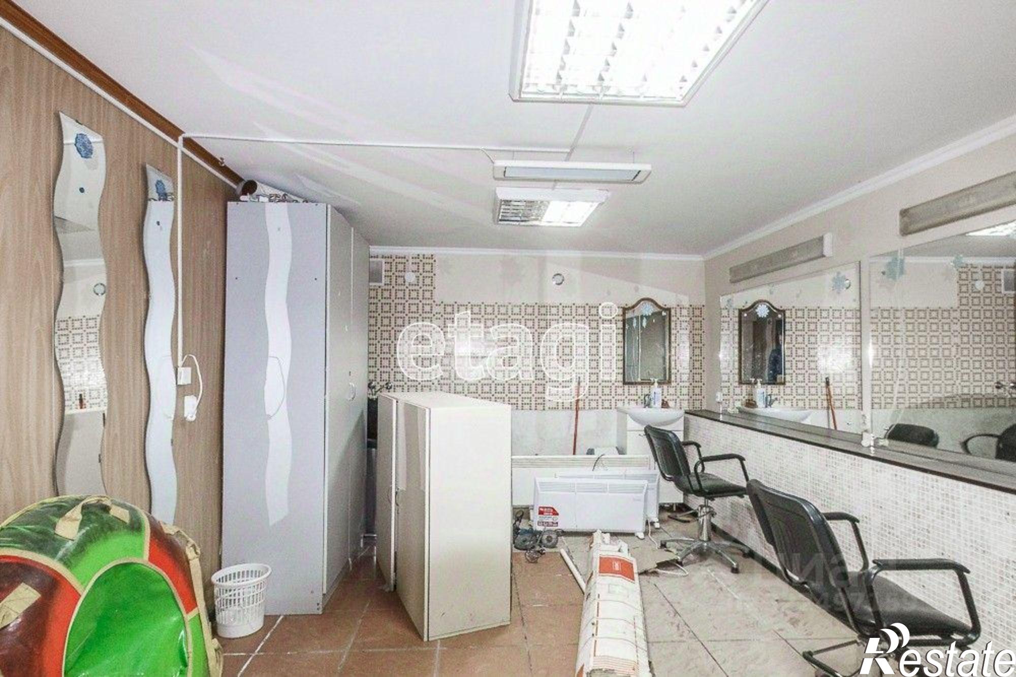 Купить офис, помещение под офис за 3 300 000 рублей на улица Горького, 51