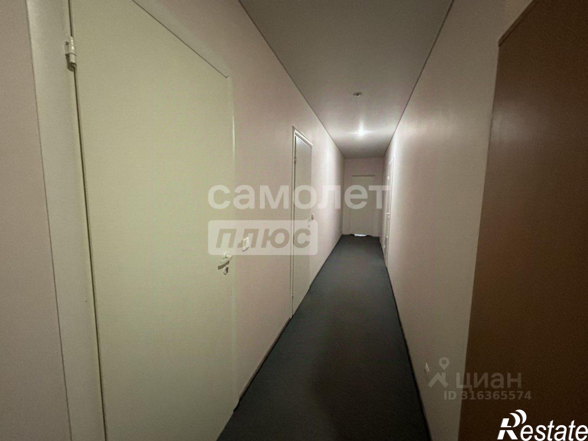 Купить офис, помещение под офис за 15 000 100 рублей на Пречистенская набережная, 72