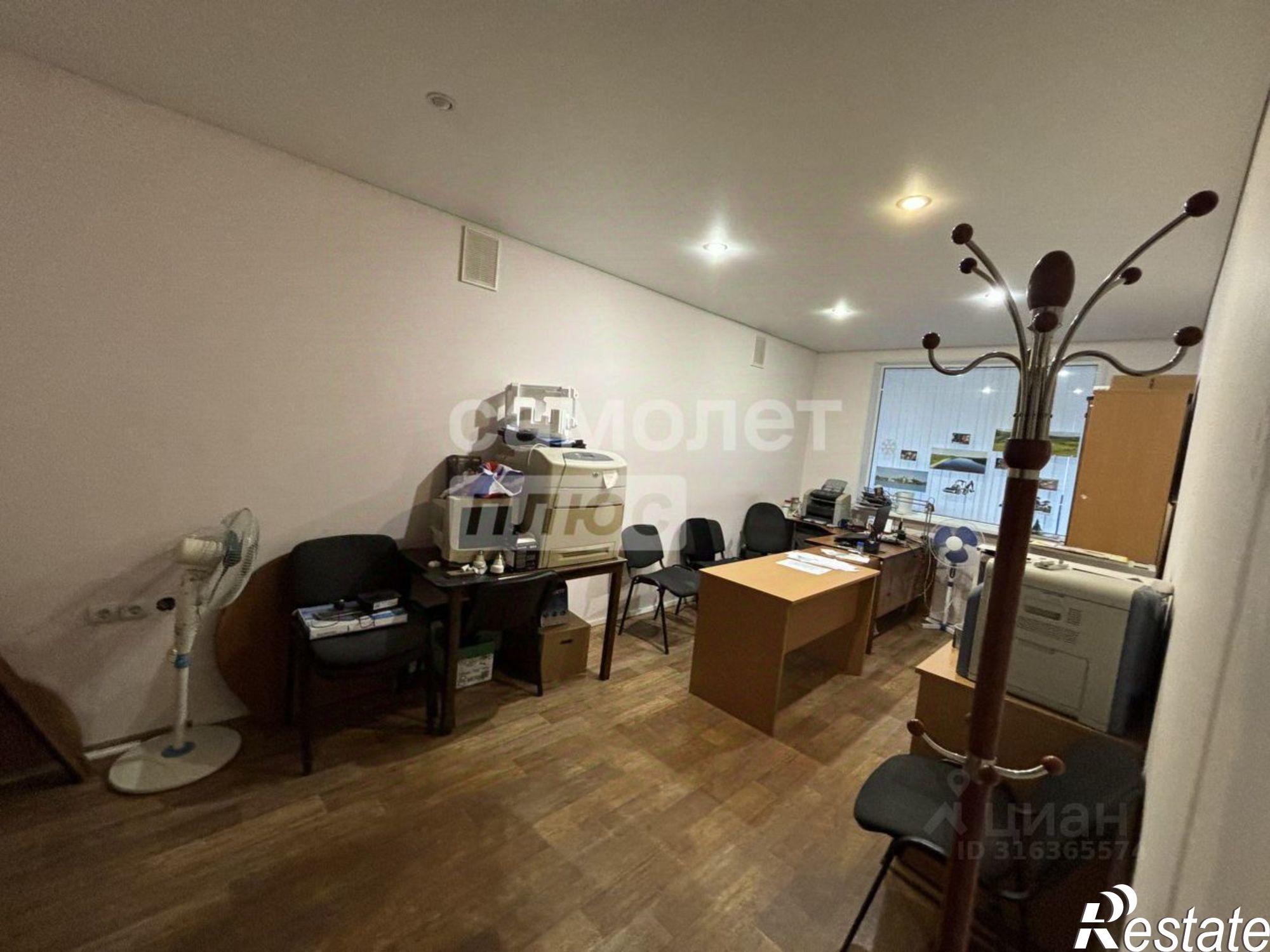 Купить офис, помещение под офис за 15 000 100 рублей на Пречистенская набережная, 72