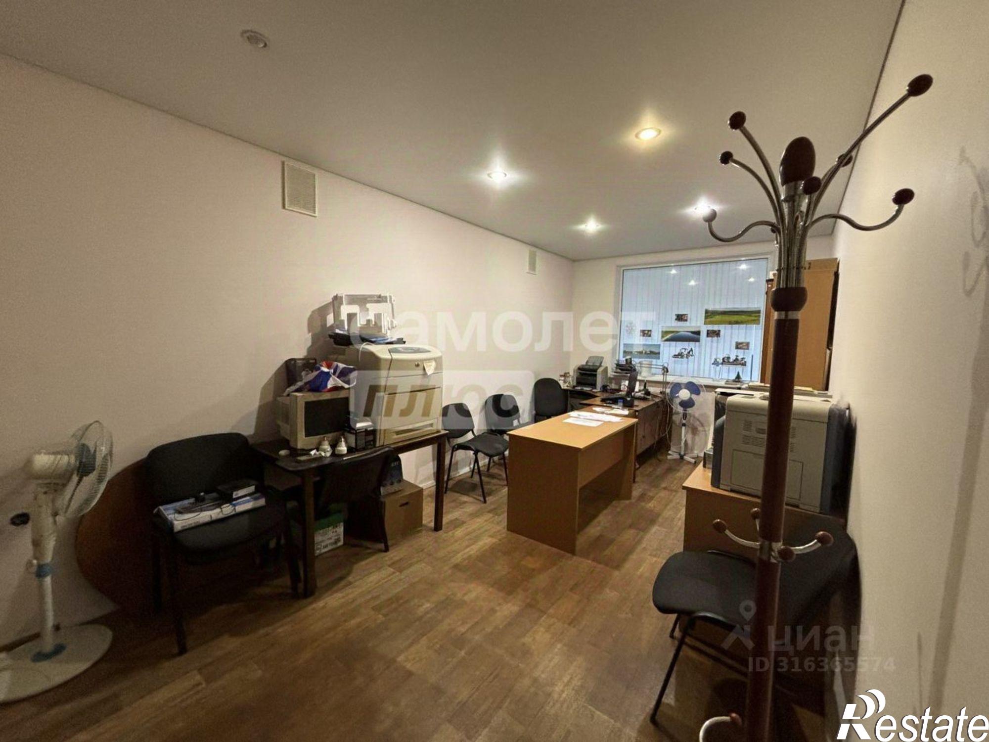 Купить офис, помещение под офис за 15 000 100 рублей на Пречистенская набережная, 72