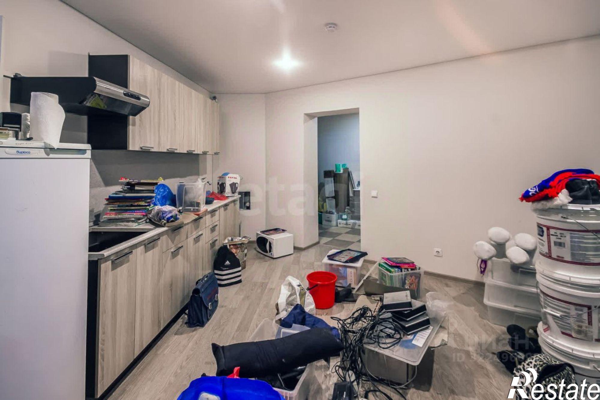 Купить офис, помещение под офис за 8 478 880 рублей на Пречистенская набережная, 74