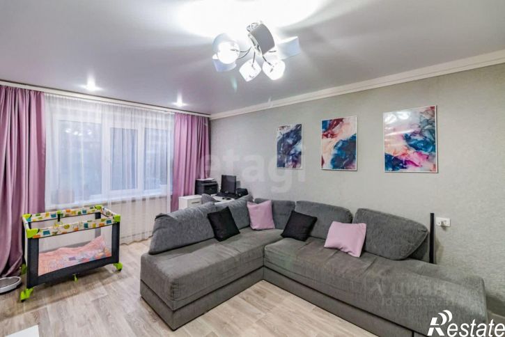 3-комн квартира Возрождения улица, 76А,  д. 76А