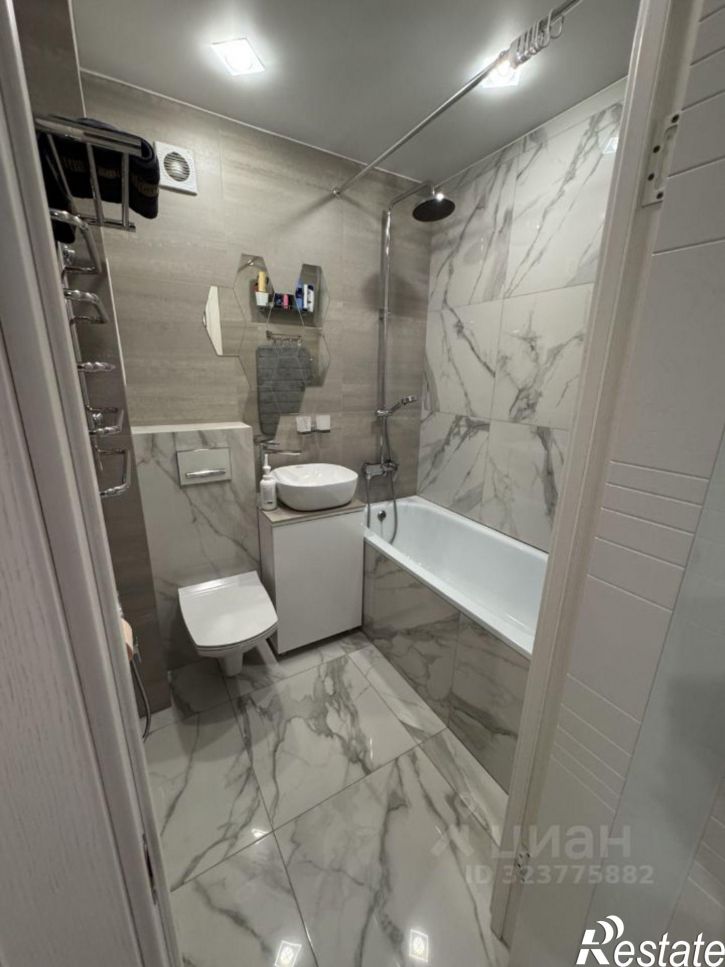 2-комн квартира Новгородская улица, 40,  д. 40