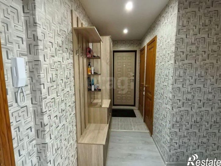 2-комн квартира улица Лаврова, 12,  д. 12