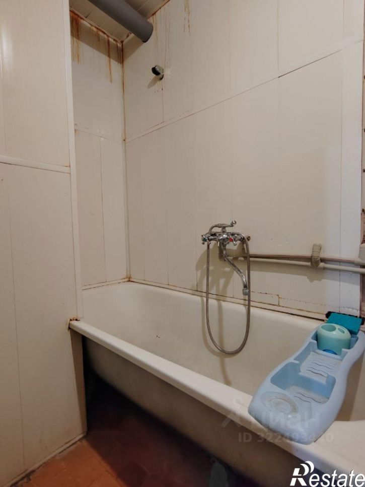 Комната улица Маршала Конева, 9,  д. 9