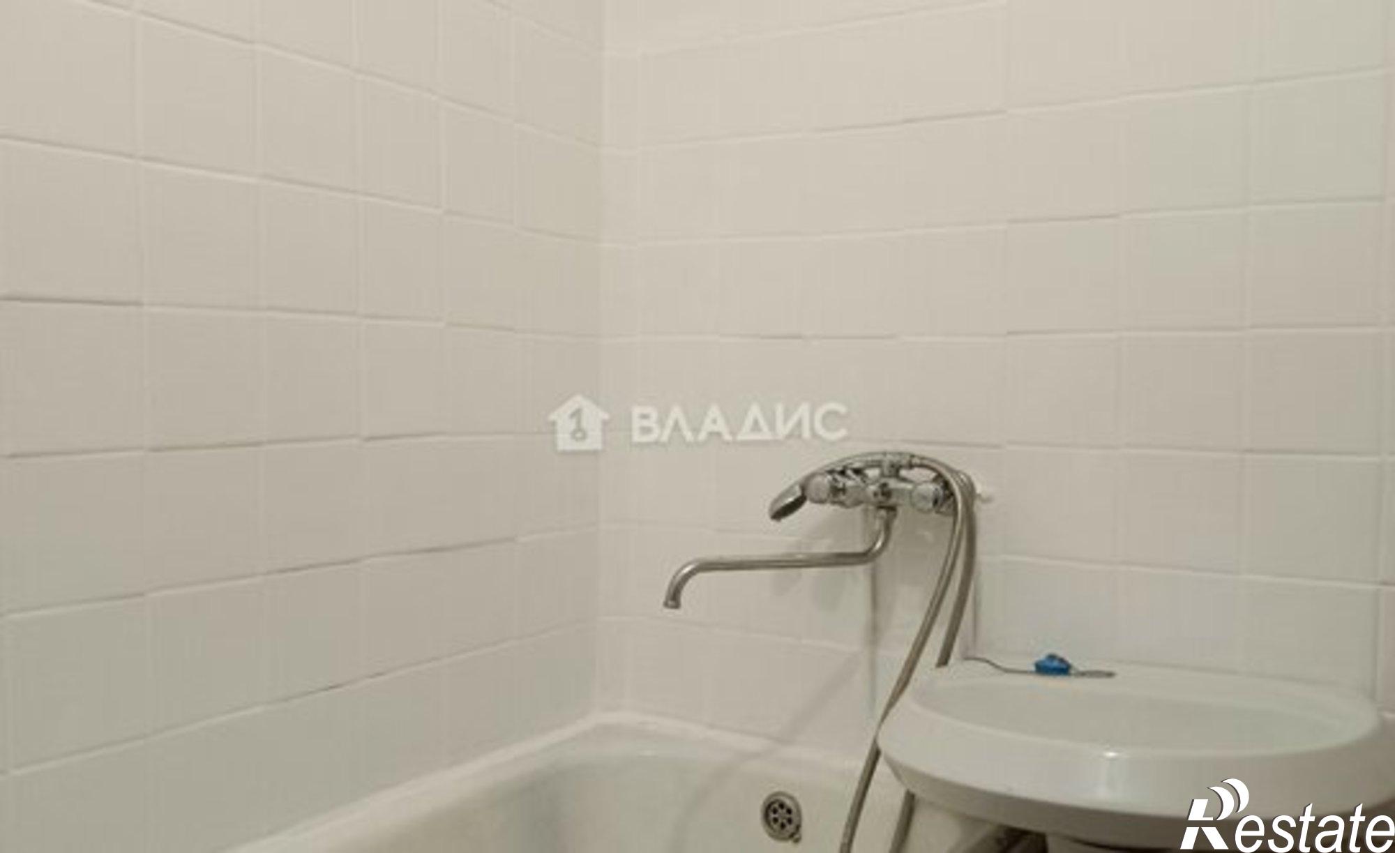 Купить квартиру за 3 600 000 рублей на улица Хлюстова, 18