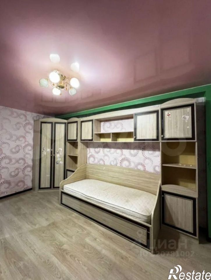 3-комн квартира Рабочая улица, 1,  д. 1