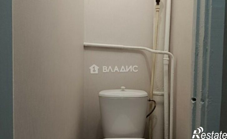 2-комн квартира улица Хлюстова, 18,  д. 18