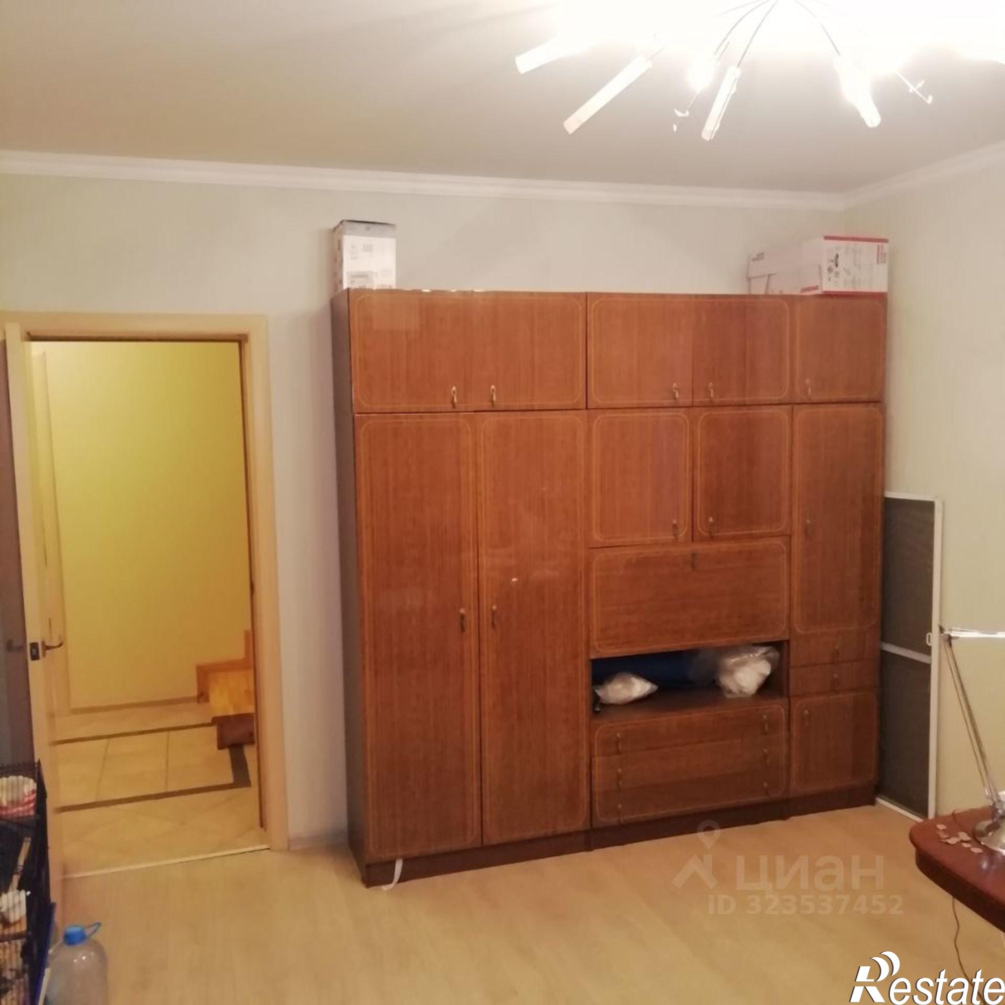 Сдать дачу, дом, коттедж за 80 000 рублей на набережная 6-й Армии, 11А