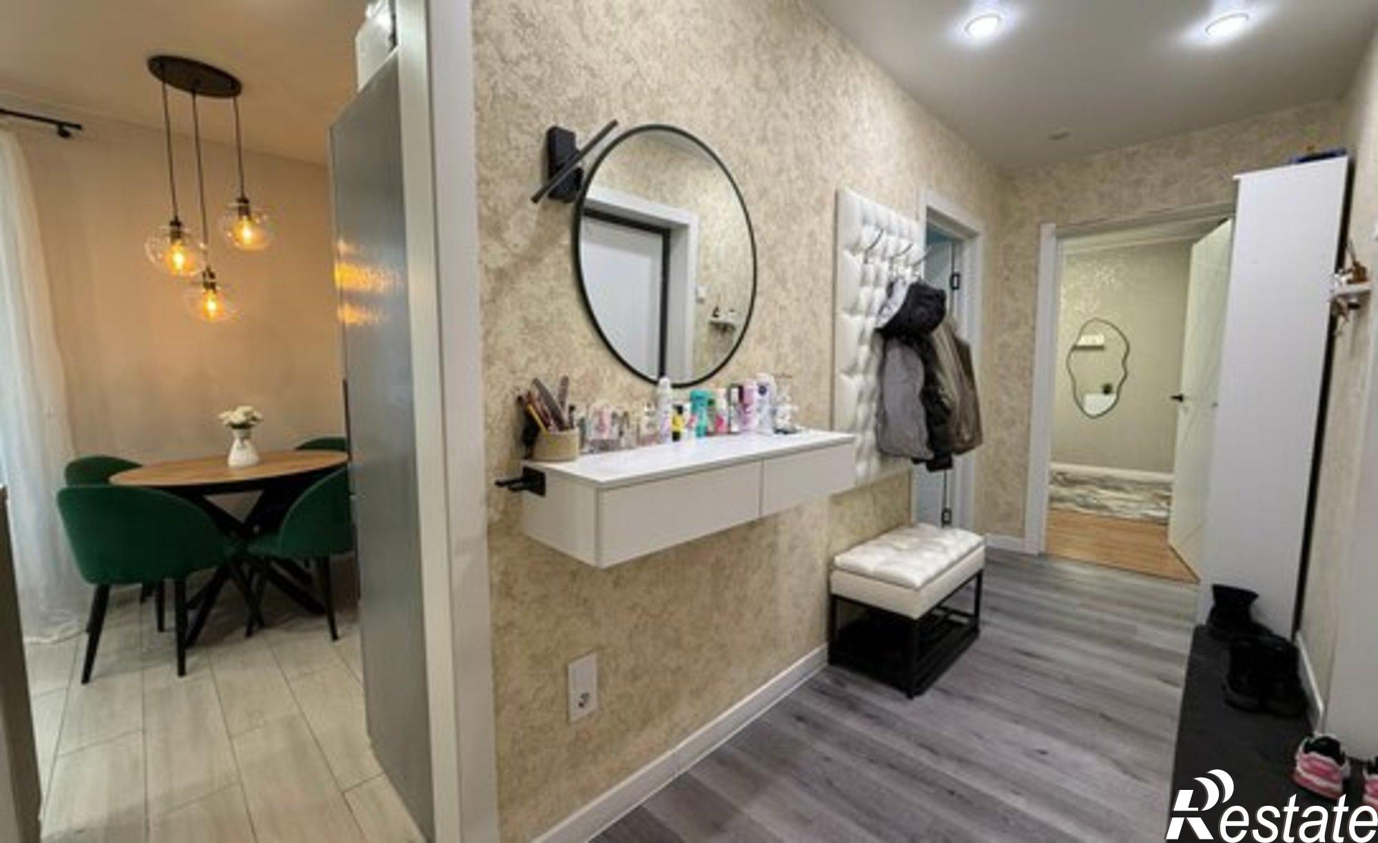 Купить квартиру за 4 600 000 рублей на улица Добролюбова, 52