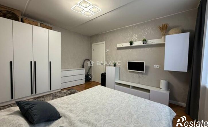 2-комн квартира улица Добролюбова, 52,  д. 52