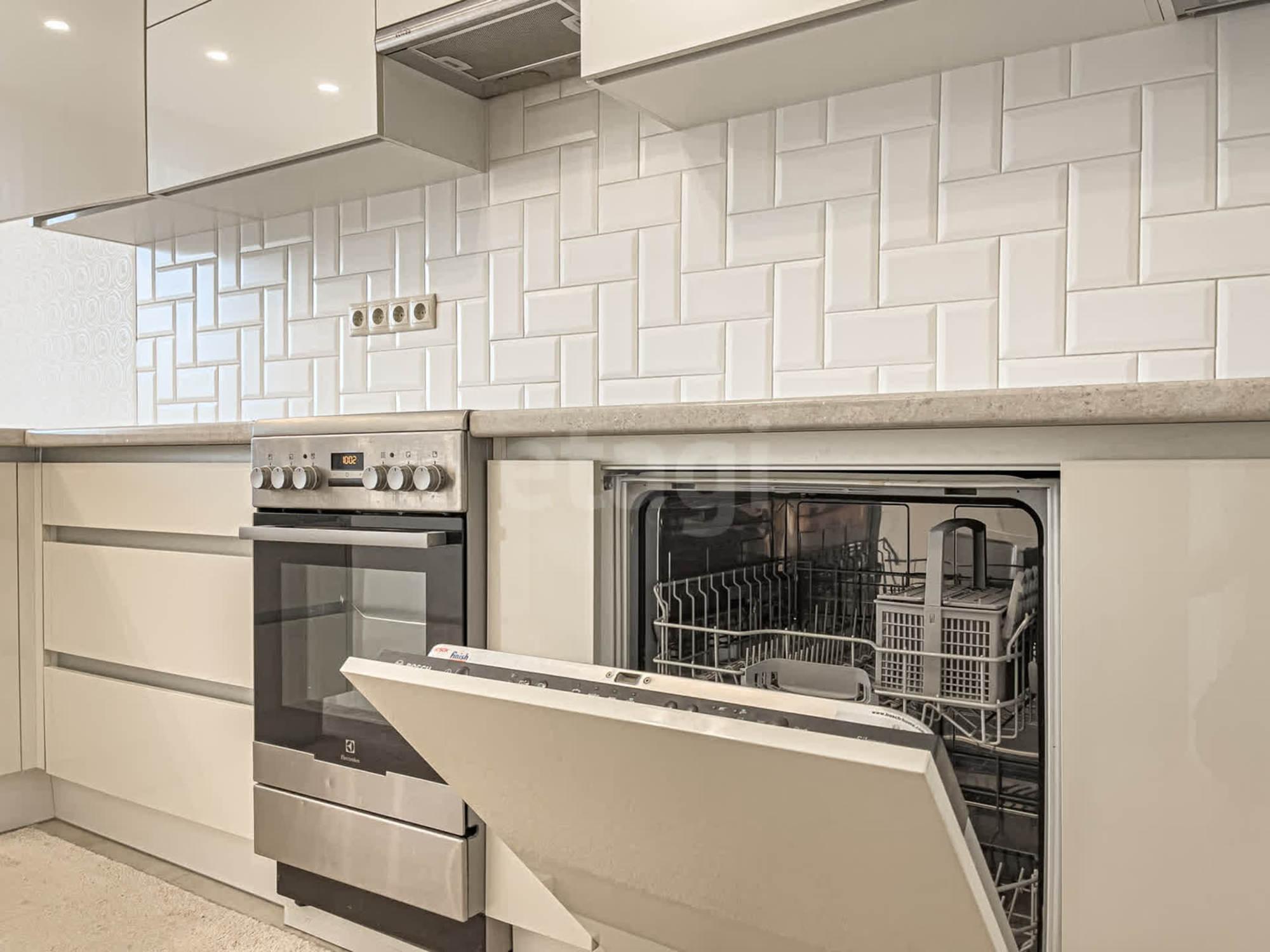 Купить квартиру за 8 300 000 рублей на Ярославская улица, 5а