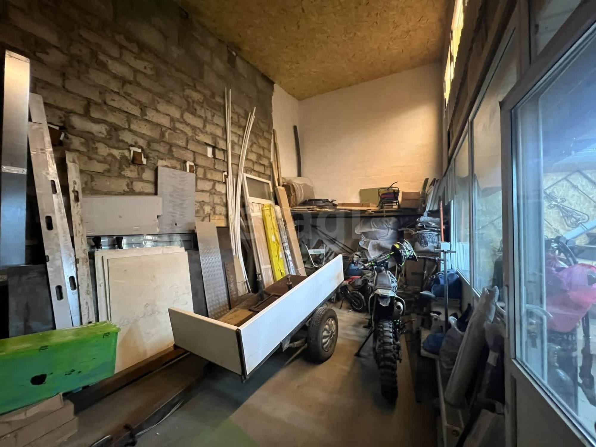 Купить гараж, место в паркинге за 2 100 000 рублей на Доронинская улица, 17