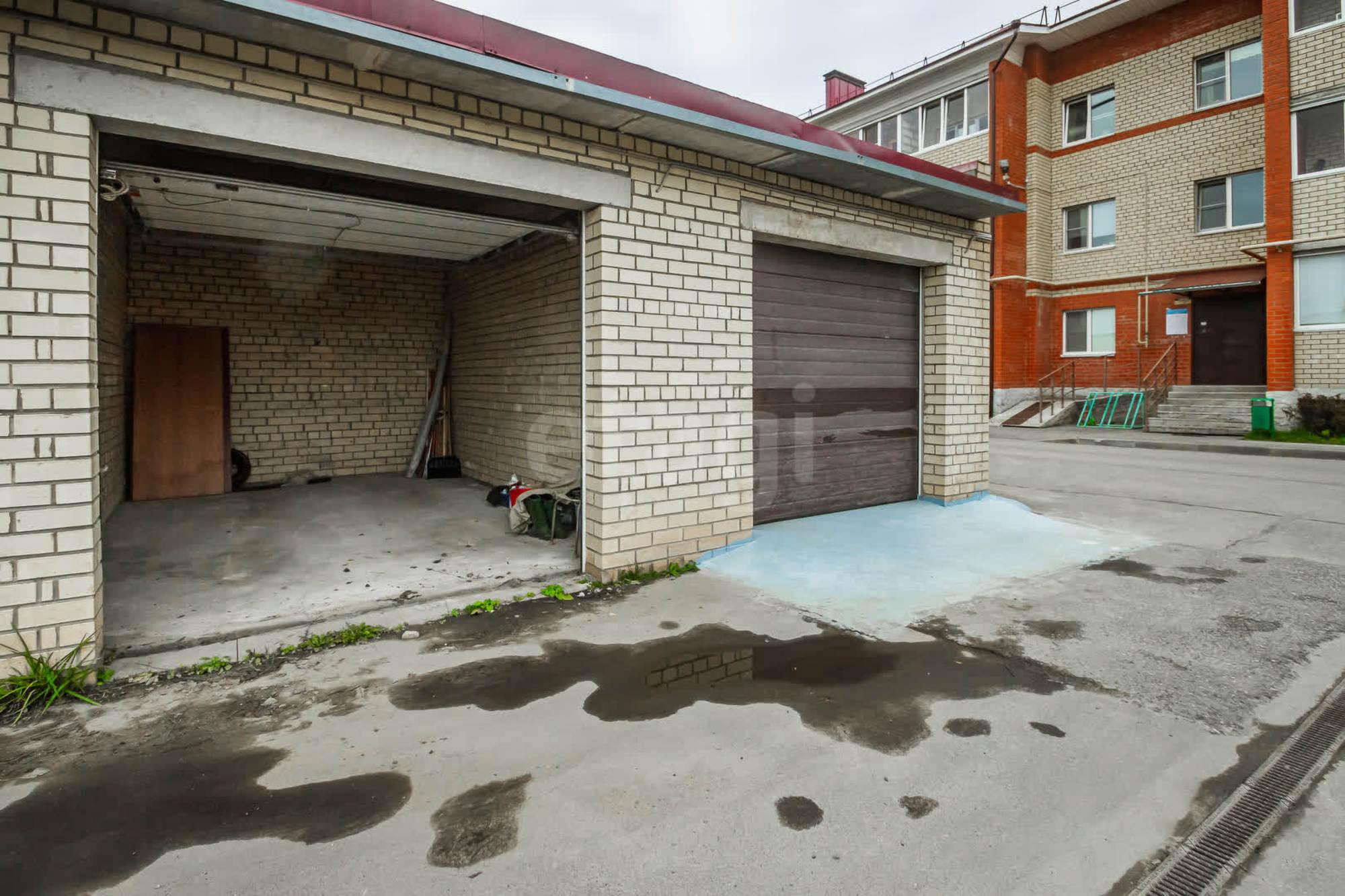 Купить гараж, место в паркинге за 1 000 000 рублей на Воркутинская улица, 28с1