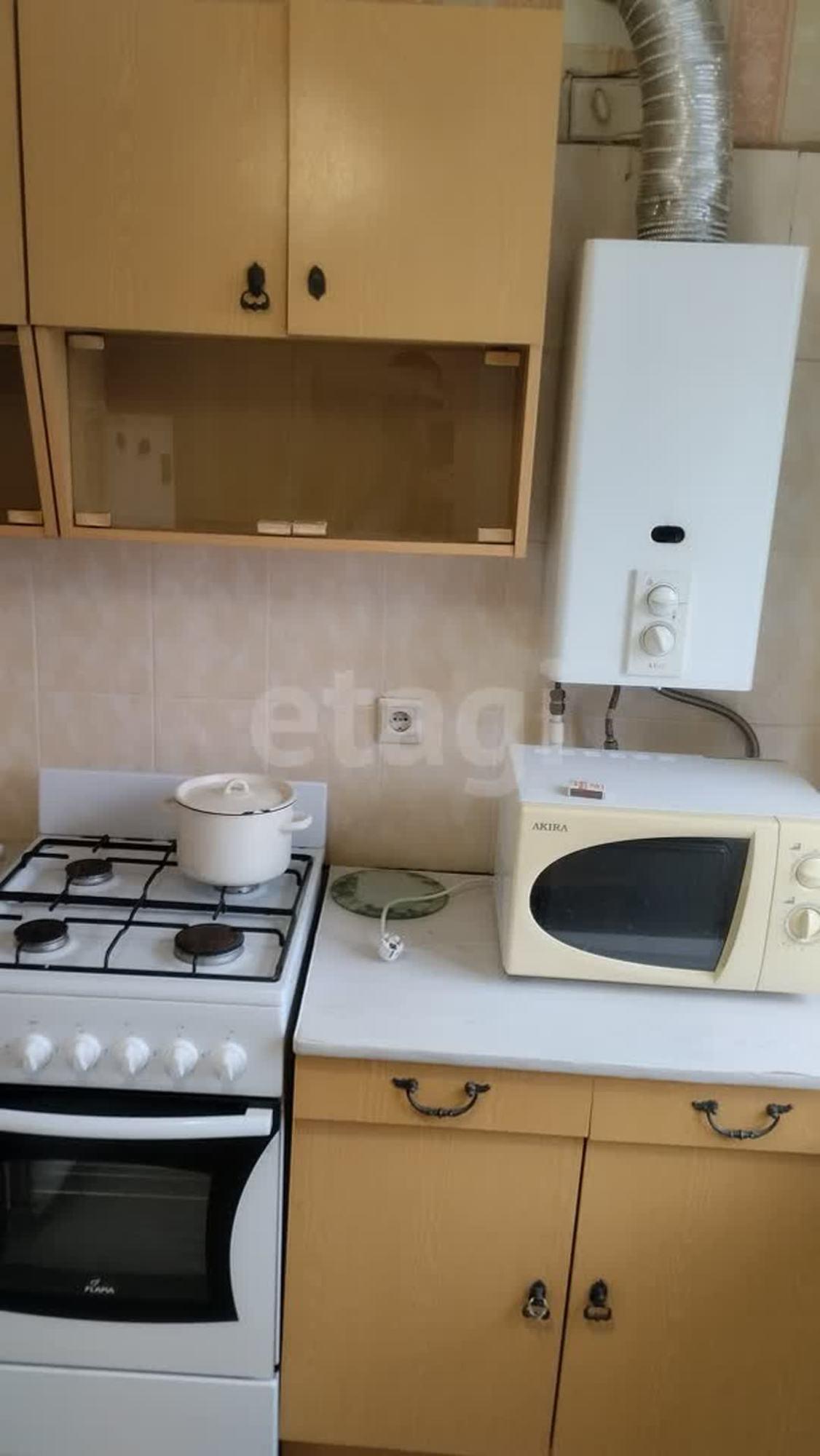 Сдать квартиру за 18 000 рублей на улица Разина, 53