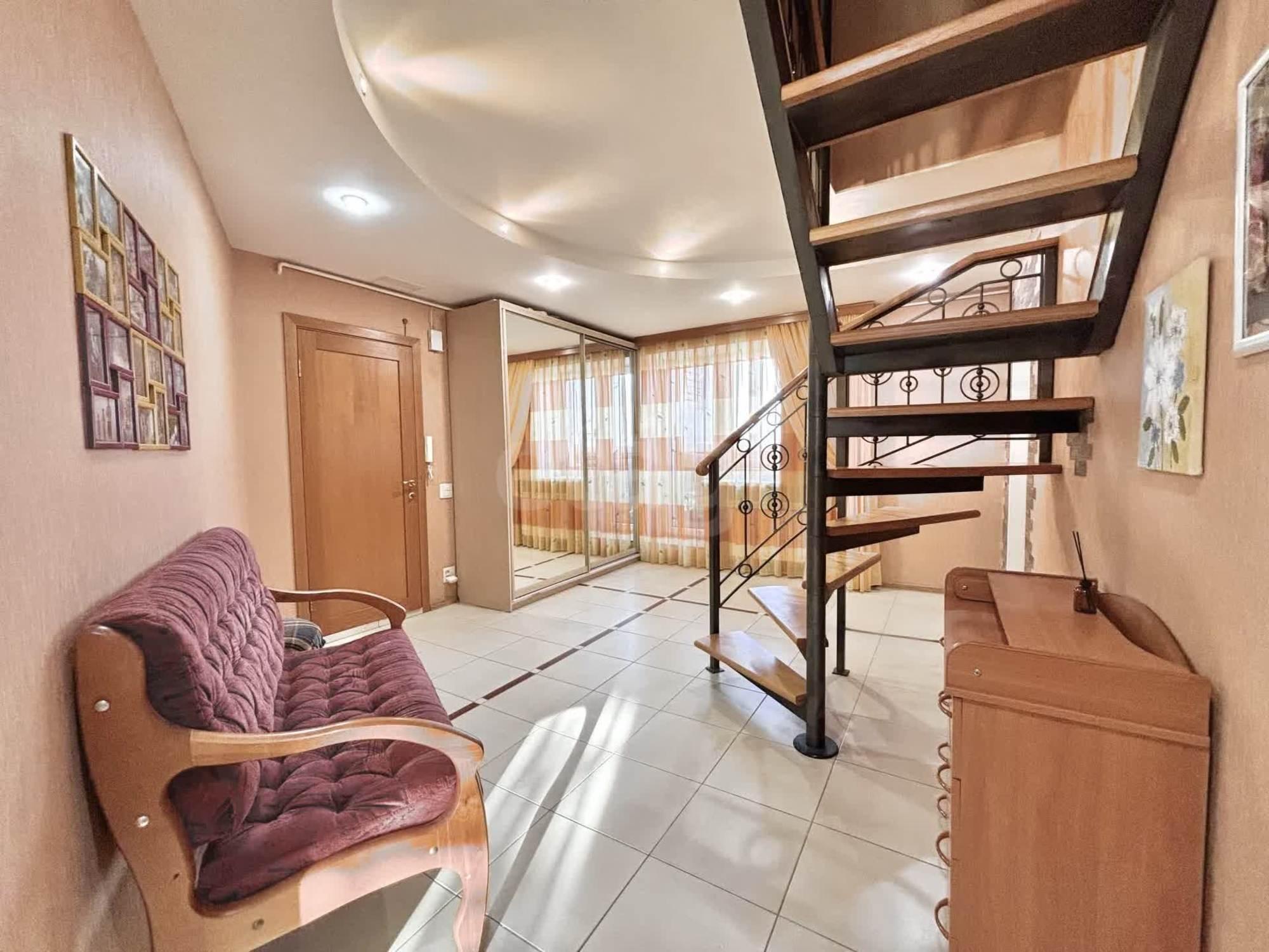 Купить квартиру за 11 000 000 рублей на Пригородная улица, 8а