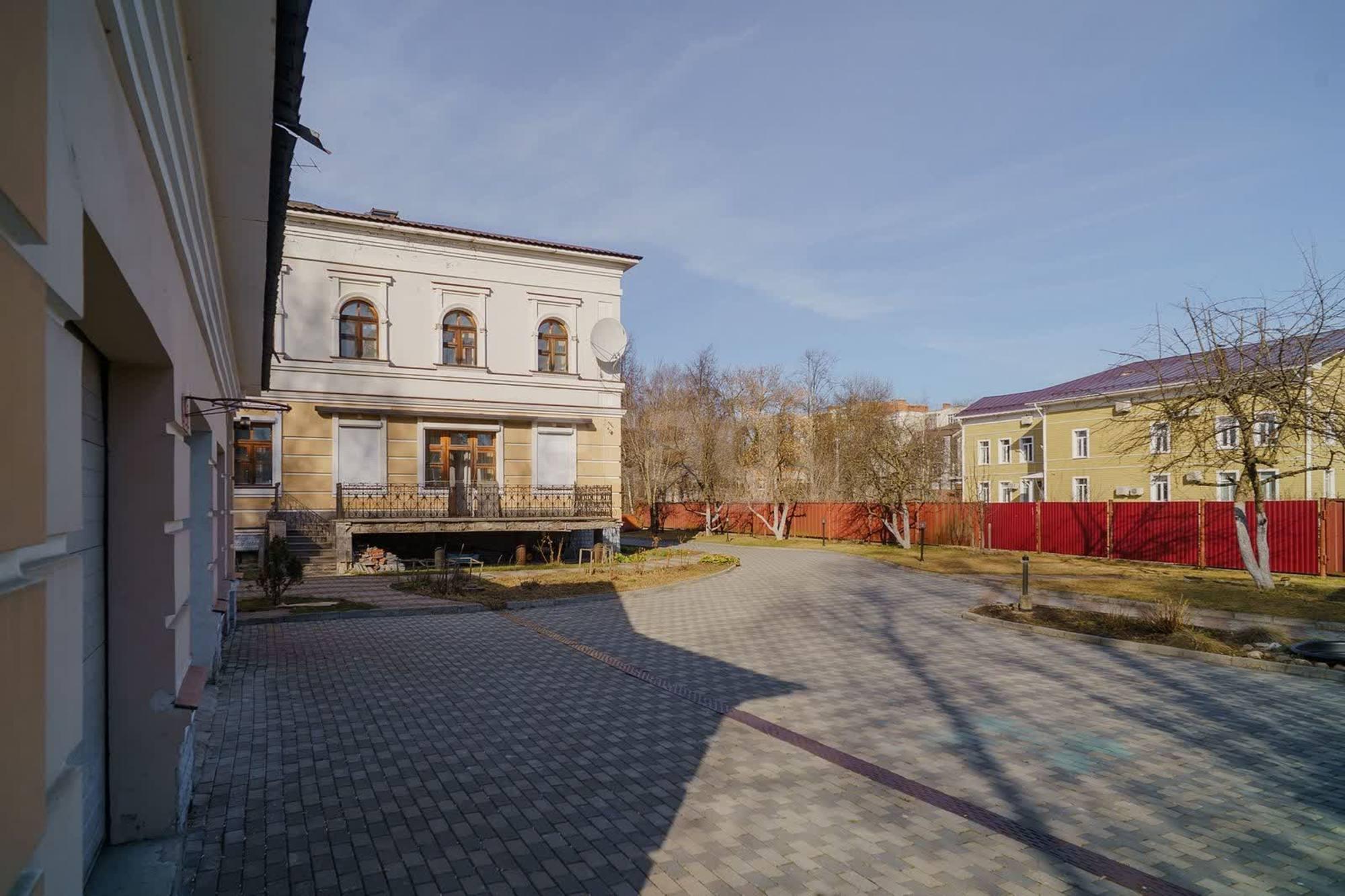 Купить дачу, дом, коттедж за 106 000 000 рублей на Благовещенская улица, 59