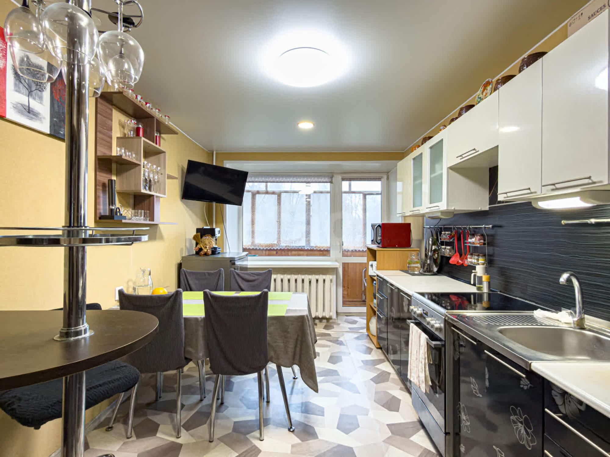 Купить квартиру за 5 500 000 рублей на Медуницинская улица, 21а