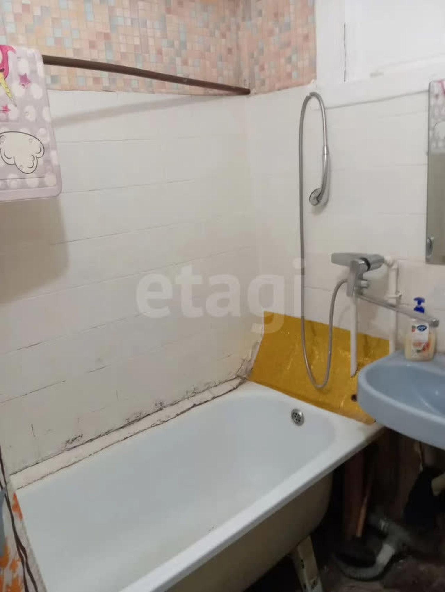 Купить комнату за 750 000 рублей на Осановский проезд, 10