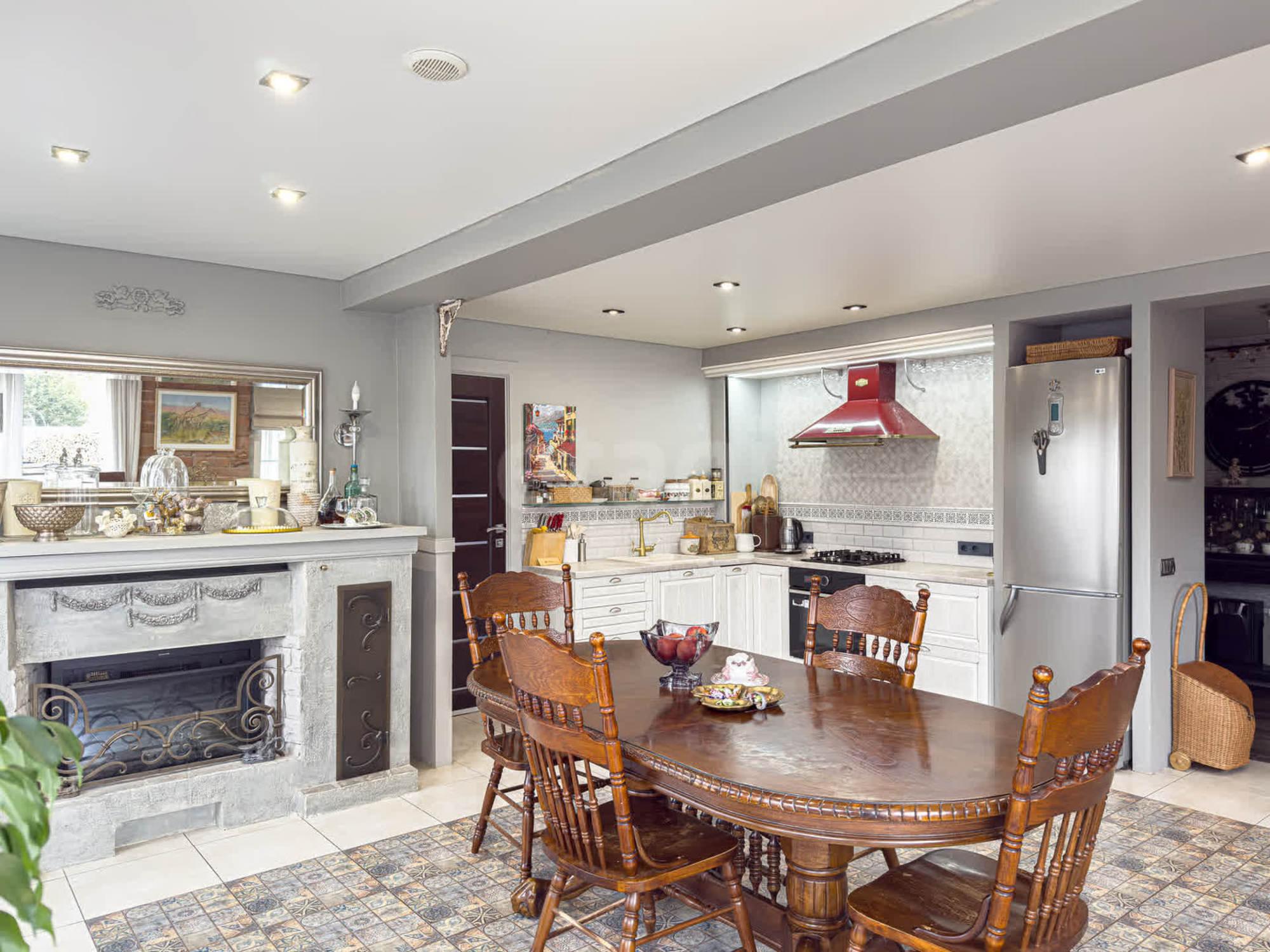 Купить дачу, дом, коттедж за 29 400 000 рублей на Дубровская улица, 2в