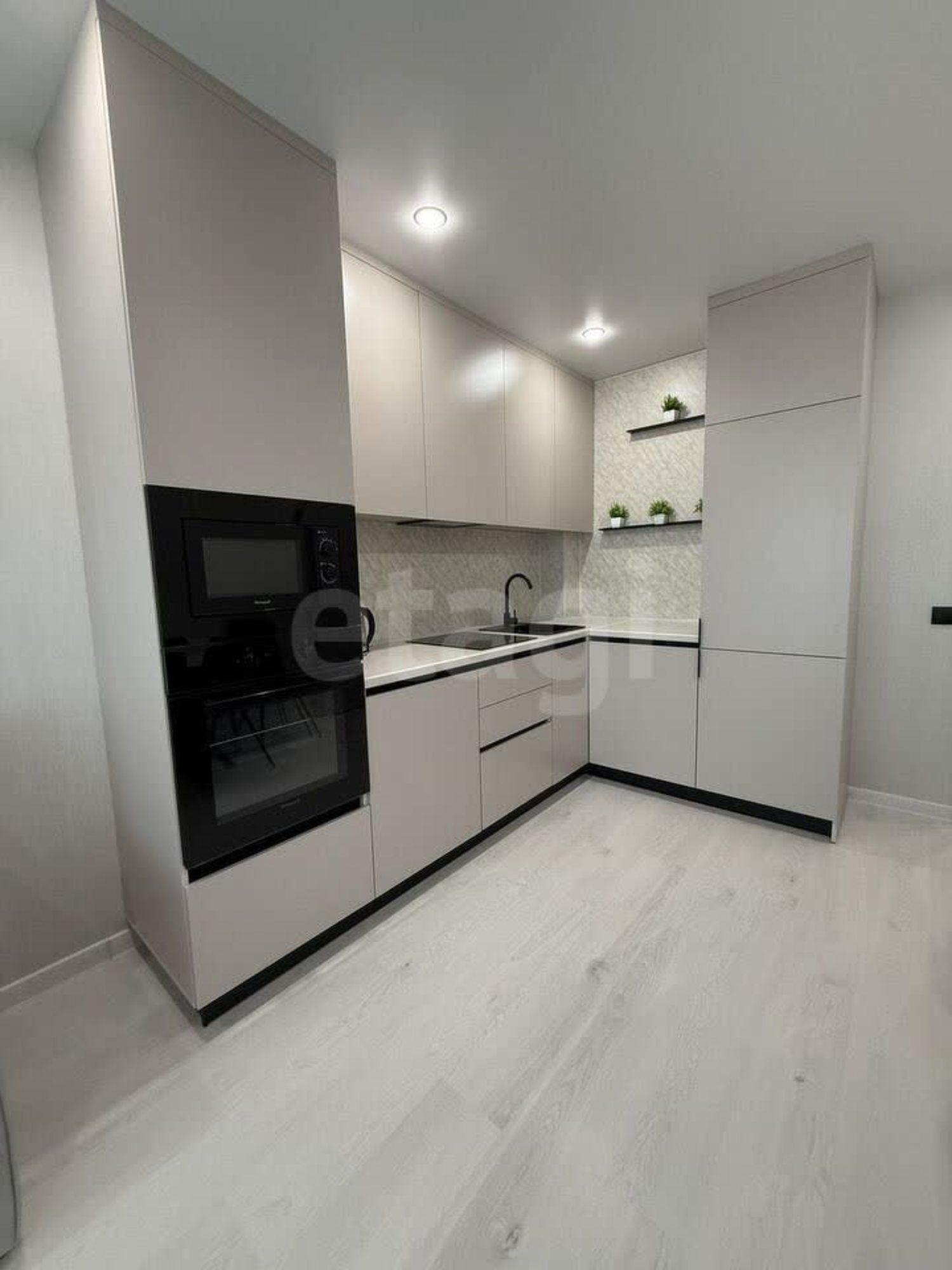 Купить квартиру за 6 100 000 рублей на Новгородская улица, 36