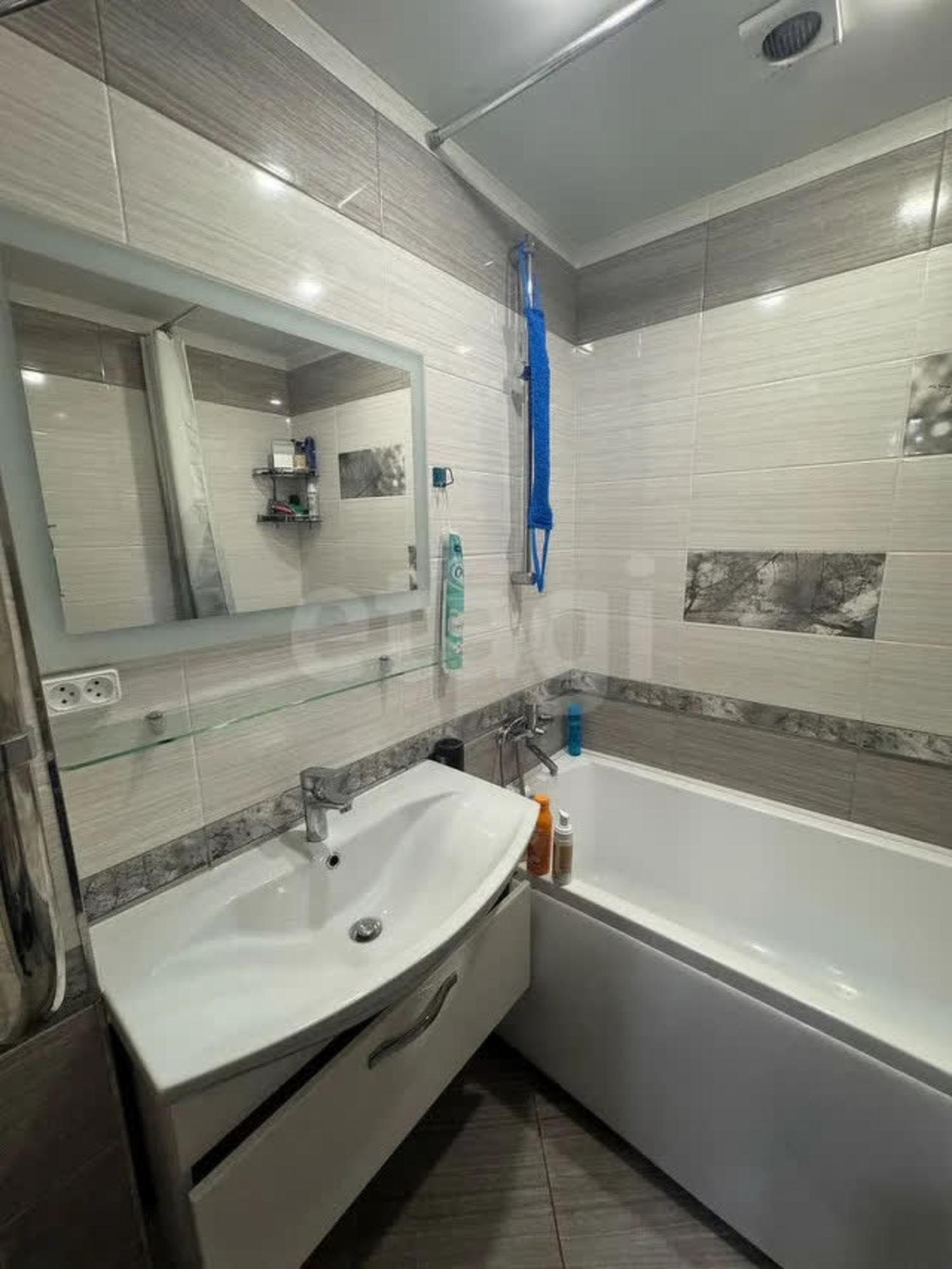 Купить квартиру за 5 900 000 рублей на улица Лётчика Каберова, 1а