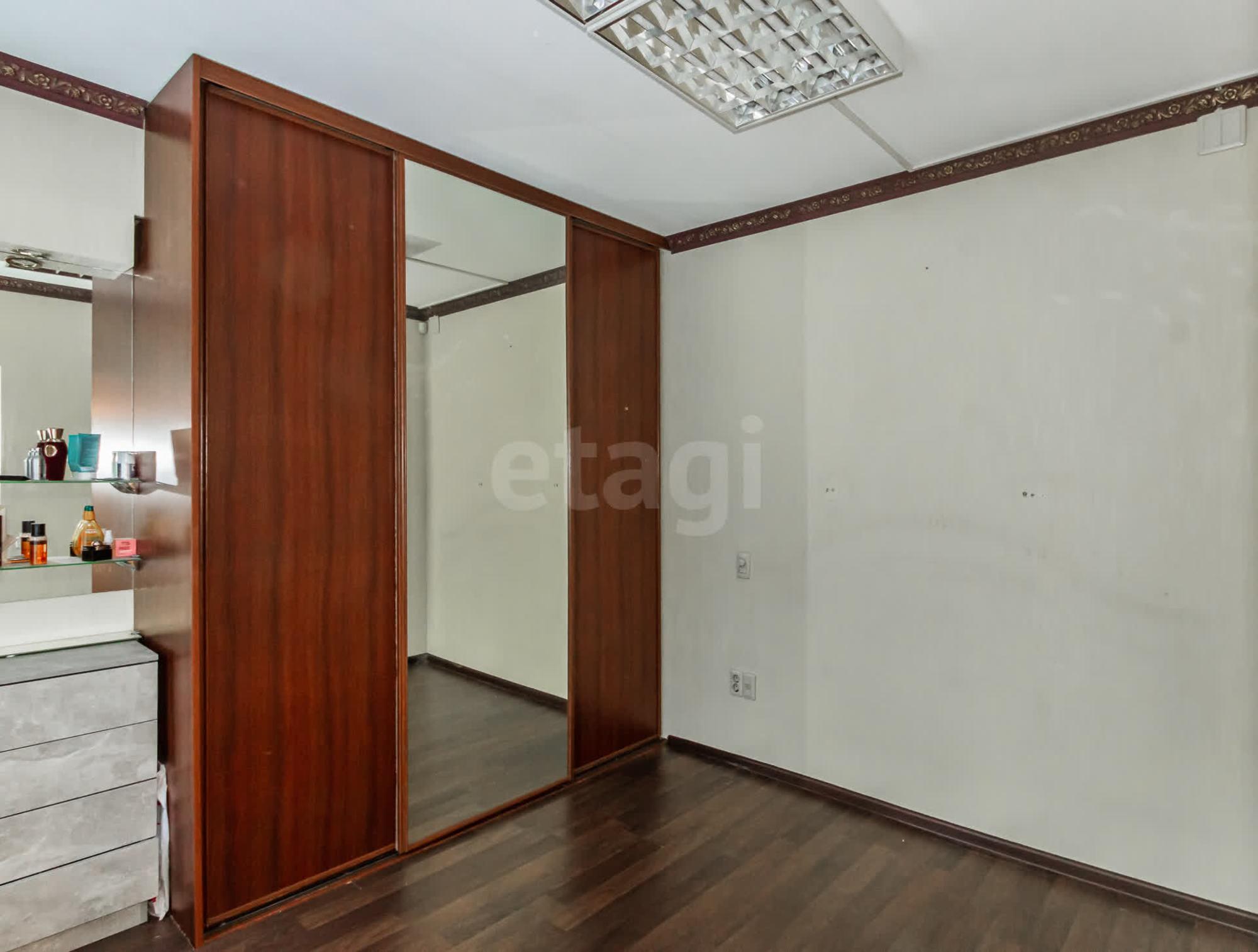 Купить квартиру за 4 600 000 рублей на Вологда, 11