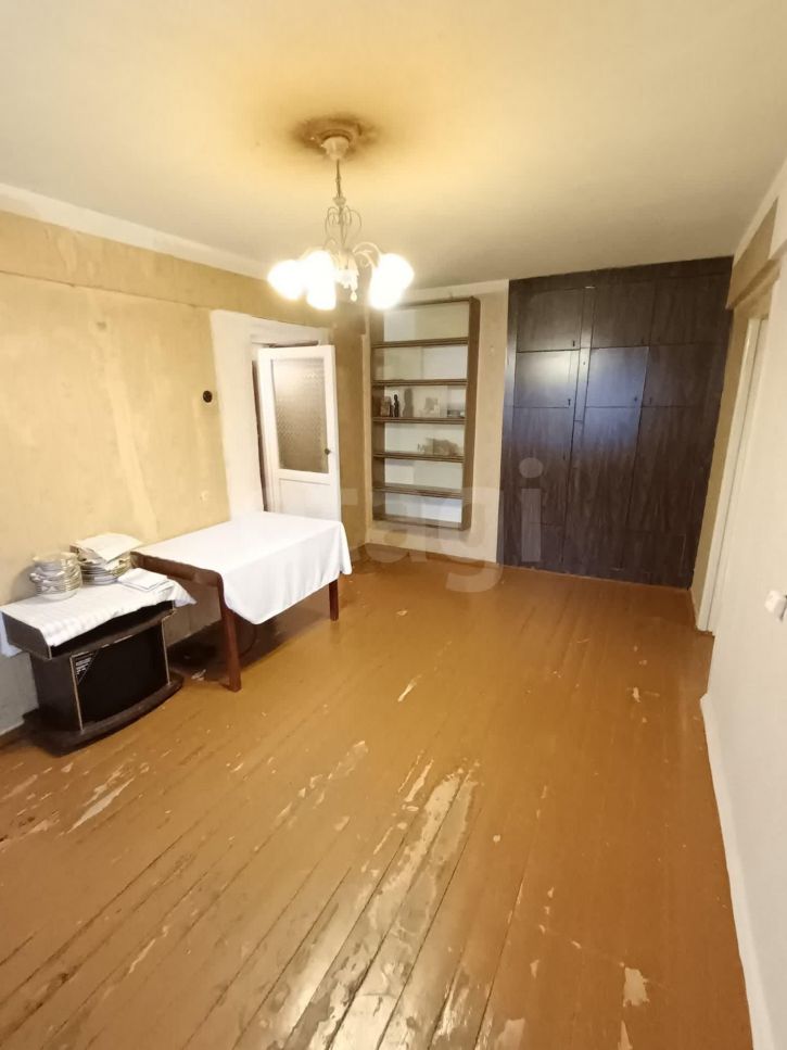 4-комн квартира улица Дзержинского, 27