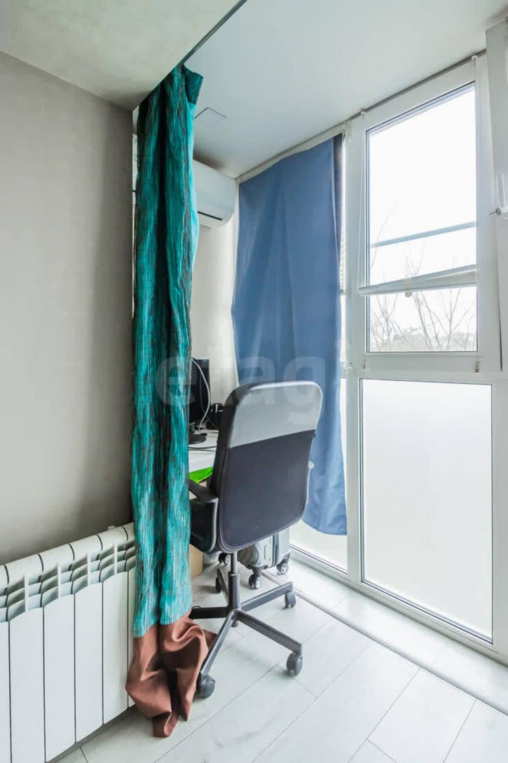 4-комн квартира Долгий переулок, 8