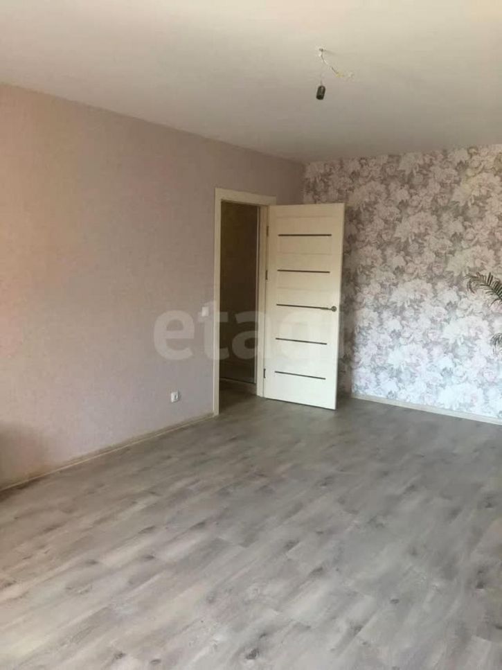 2-комн квартира улица Бурмагиных, 34а