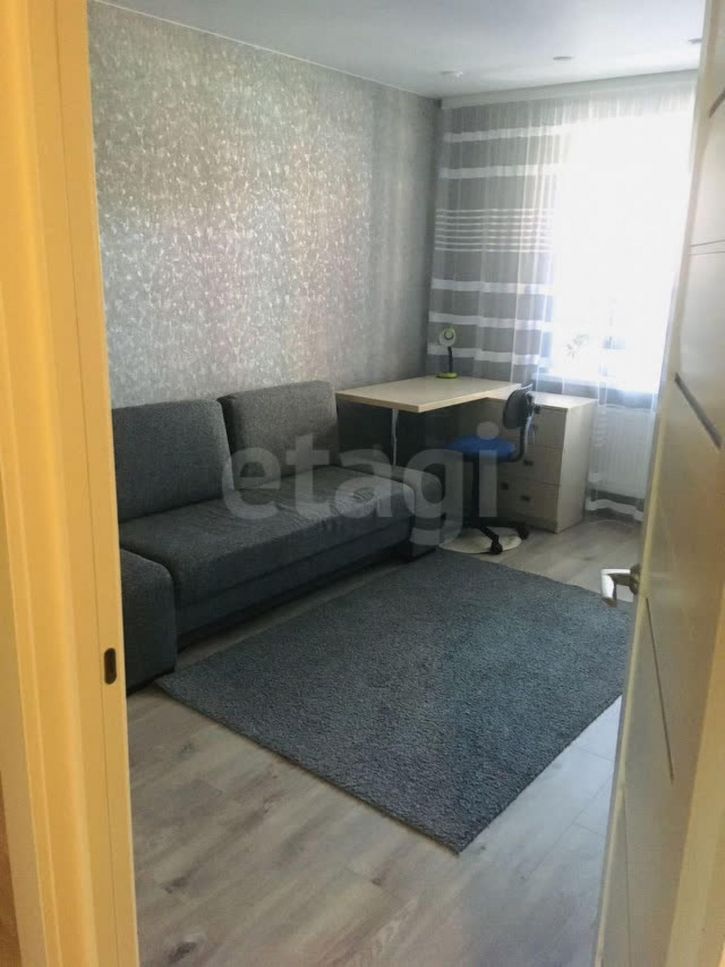 2-комн квартира улица Бурмагиных, 34а