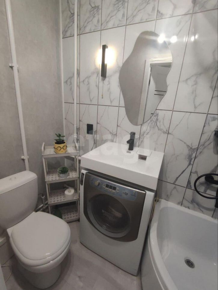 Студия улица Пугачёва, 73