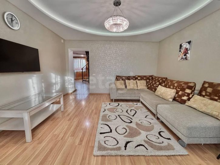 5-комн квартира Пригородная улица, 8а