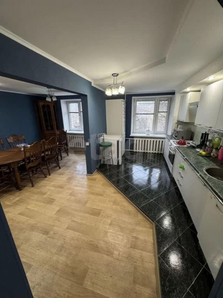 4-комн квартира Благовещенская улица, 89