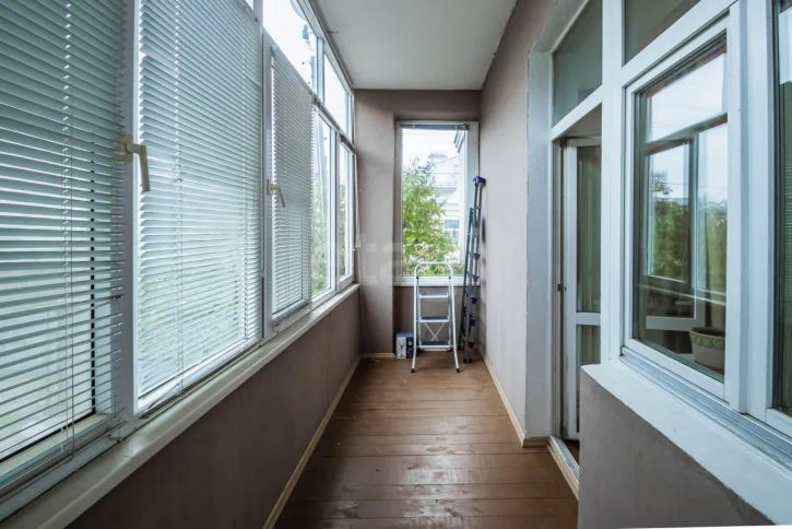 2-комн квартира набережная 6-й Армии, 163